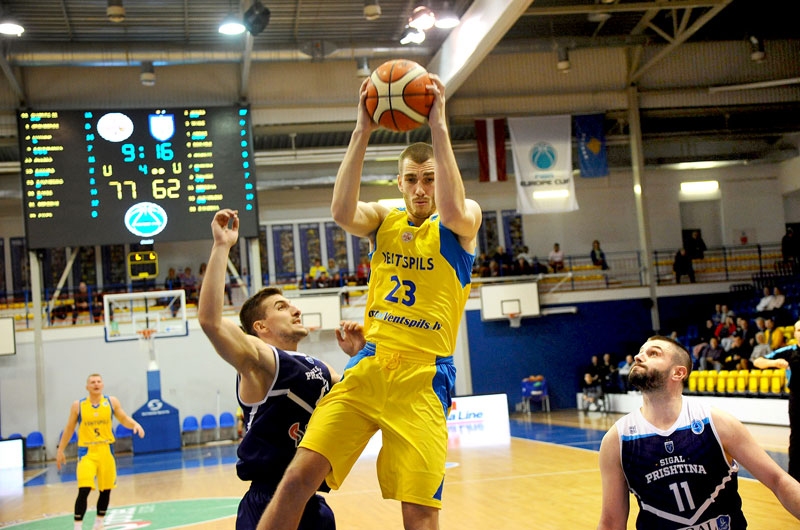 Linards Jaunzems regulāri spēlē BK «Ventspils» pamatsastāvā.
Autors: no bkventspils.lv mājaslapas