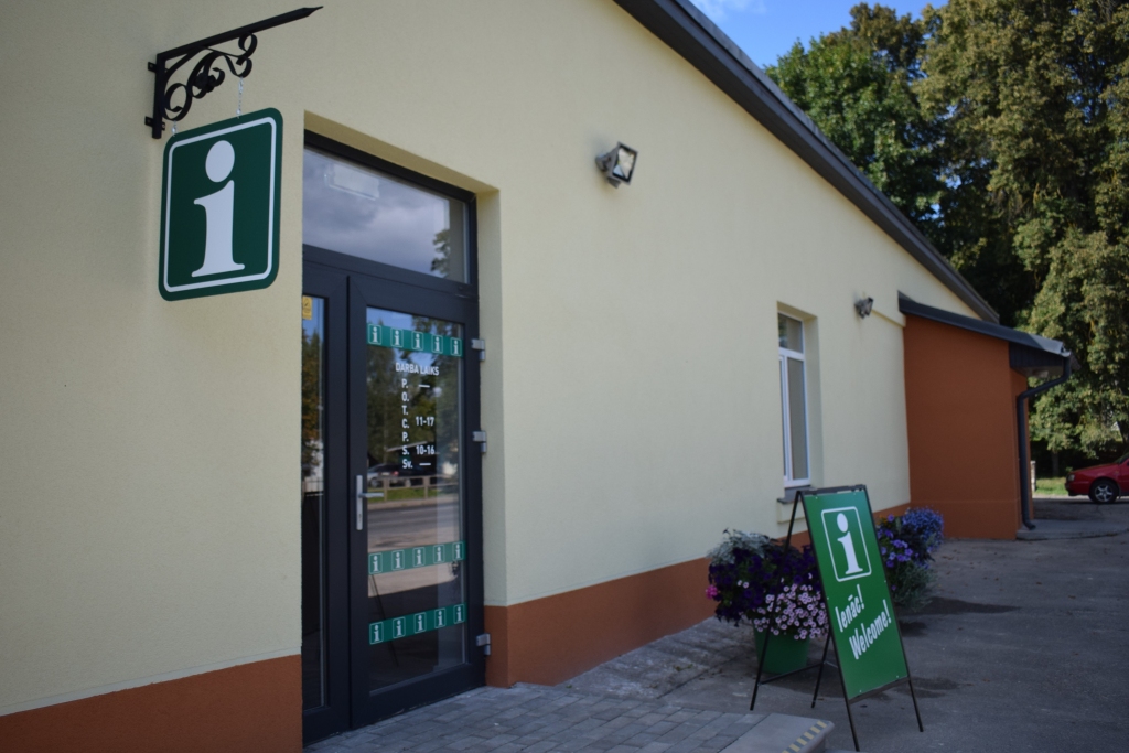 Tūrisma informācijas punktā 30. novembrī tiks gaidīti vietējie iedzīvotāji, kuru «pūralādēs» glabājas maz zināmi fakti par Vecumnieku pagasta kultūrvēsturisko mantojumu.
Autors: Žanna Zālīte