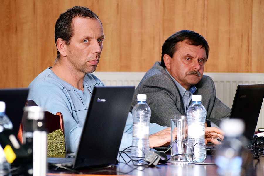 Jānis Kovals (no kreisās) un domes priekšsēdētājs Guntis Kalniņš.
Autors: no «Bauskas Dzīves» arhīva