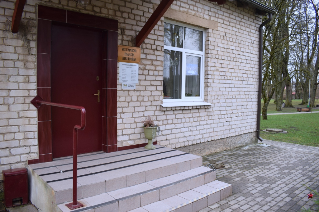 Vecumnieku bibliotēkā būs viena no sešām Vecumnieku novadā izveidotajām parakstu vākšanas vietām.
Autors: Žanna Zālīte