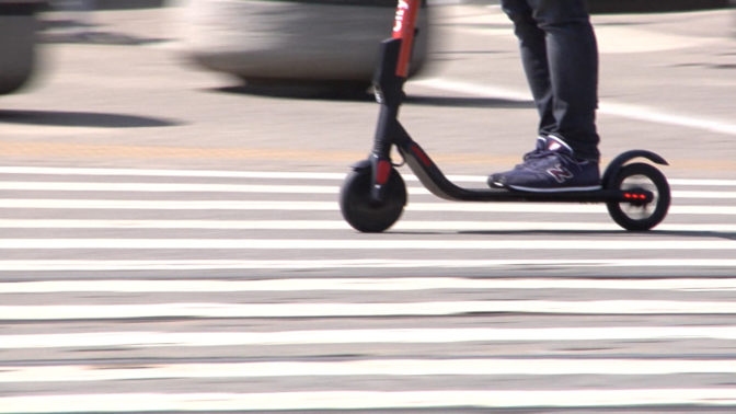 Daļa ieteikti svešvārda tieša pārcēluma vietā, piemēram, 