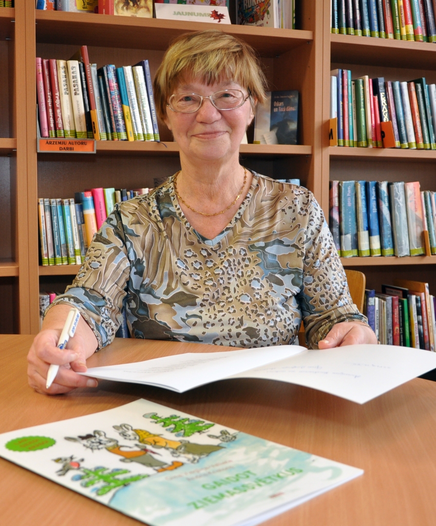 Gina Viegliņa-Valliete raksta gan dzeju, gan vēsturiskus un autobiogrāfiskus romānus.
Autors: No arhīva.