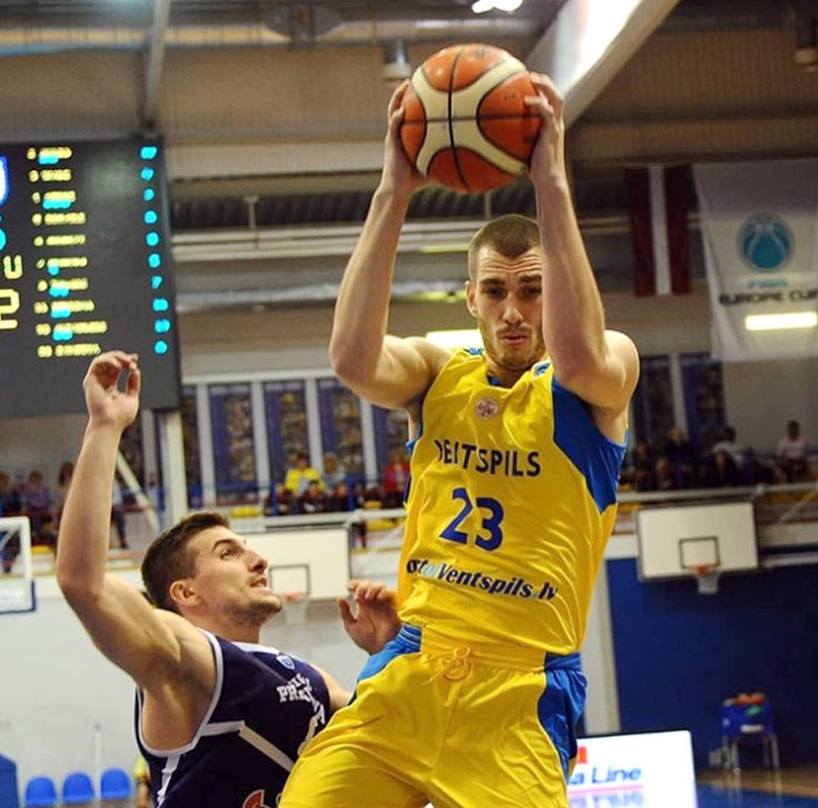 Linards Jaunzems no BK «Ventspils» pārgājis uz Igaunijas klubu «Pärnu Sadam».
Autors: no bkventspils.lv mājaslapas