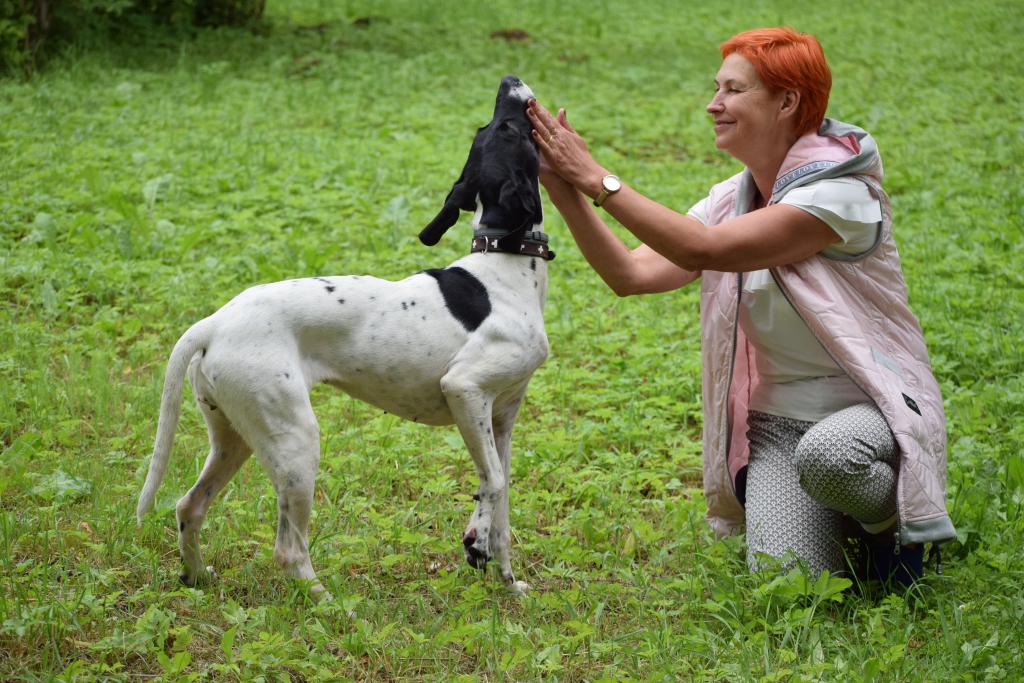 Urga, jaunā raidījuma «Pa straumei» varone, pērnvasar kopā ar Kurmenes tautas nama vadītāju Sarmīti Ķīsi.
Autors: Žanna Zālīte