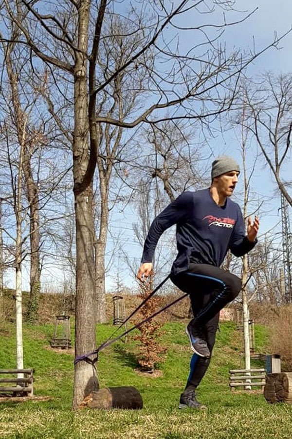 Reinis Krēgers trenējas parkā Čehijas galvaspilsētā Prāgā.
Autors: no R. Krēgera albuma