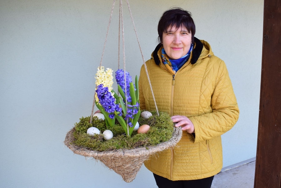 Līga Lauriņa: «Virtuālā izstāde tapusi pavasarīgā un gaišā noskaņā.»
Autors: Žanna Zālīte