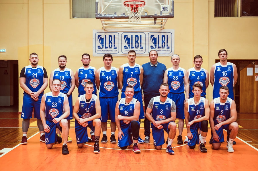 Iecavas basketbola klubs «Dartija» šogad kļuvis par Latvijas Basketbola līgas 3. divīzijas Rietumu grupas uzvarētāju.
Autors: no kluba albuma