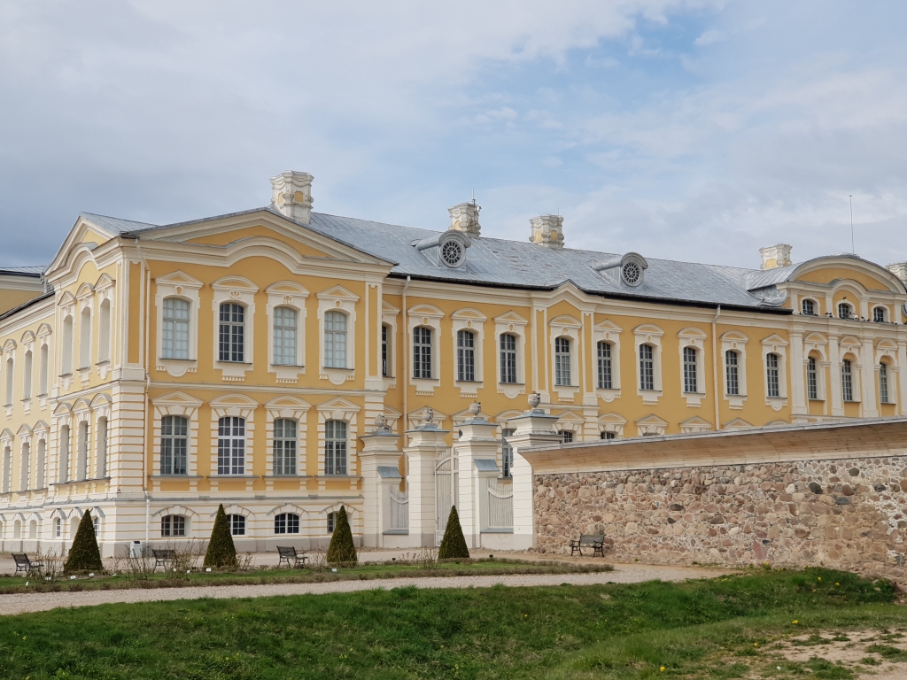 Autors: www.bauskasdzive.lv