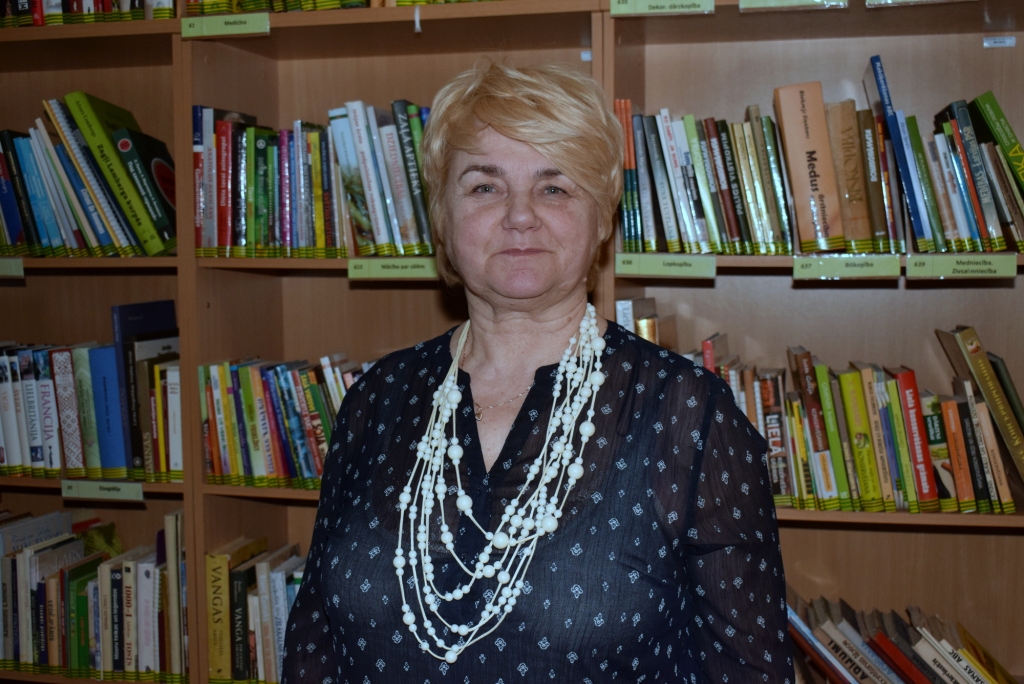 Rita Zvirbule: «Ļoti žēl, ka obligātās pirmsskolas izglītības programmas apguve klātienē bija jāpārtrauc, taču, ja jāsamēro un jāizvēlas – veselība vai zināšanas, tad veselība, protams, ir svarīgāka, jo zināšanas varēs iegūt vēlāk.»
Autors: Žanna Zālīte