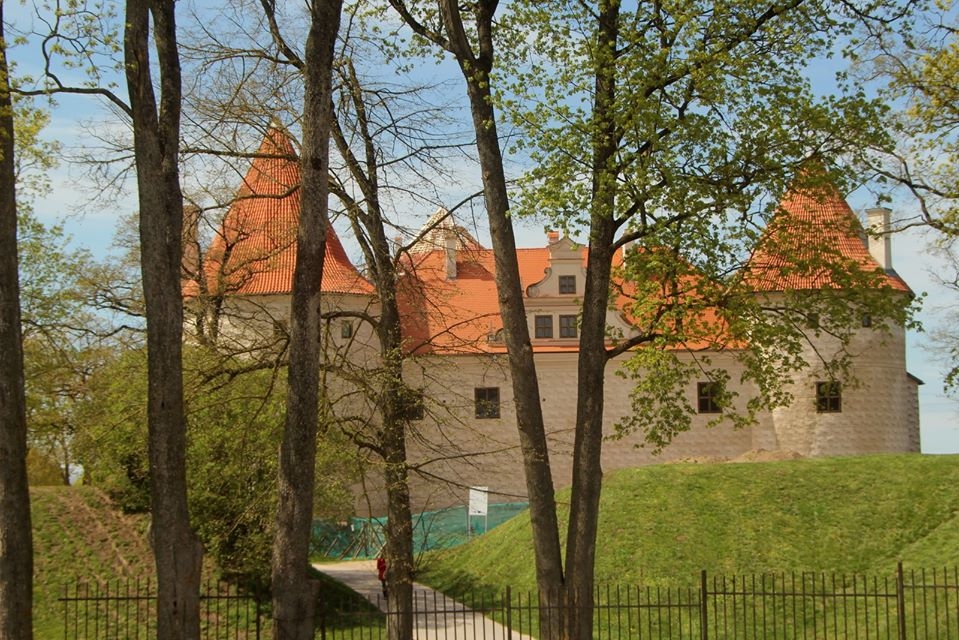 Autors: R. Ābelnieks