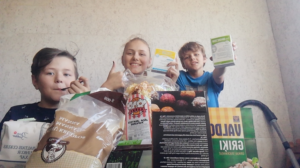 Autors: No biedrības albuma.