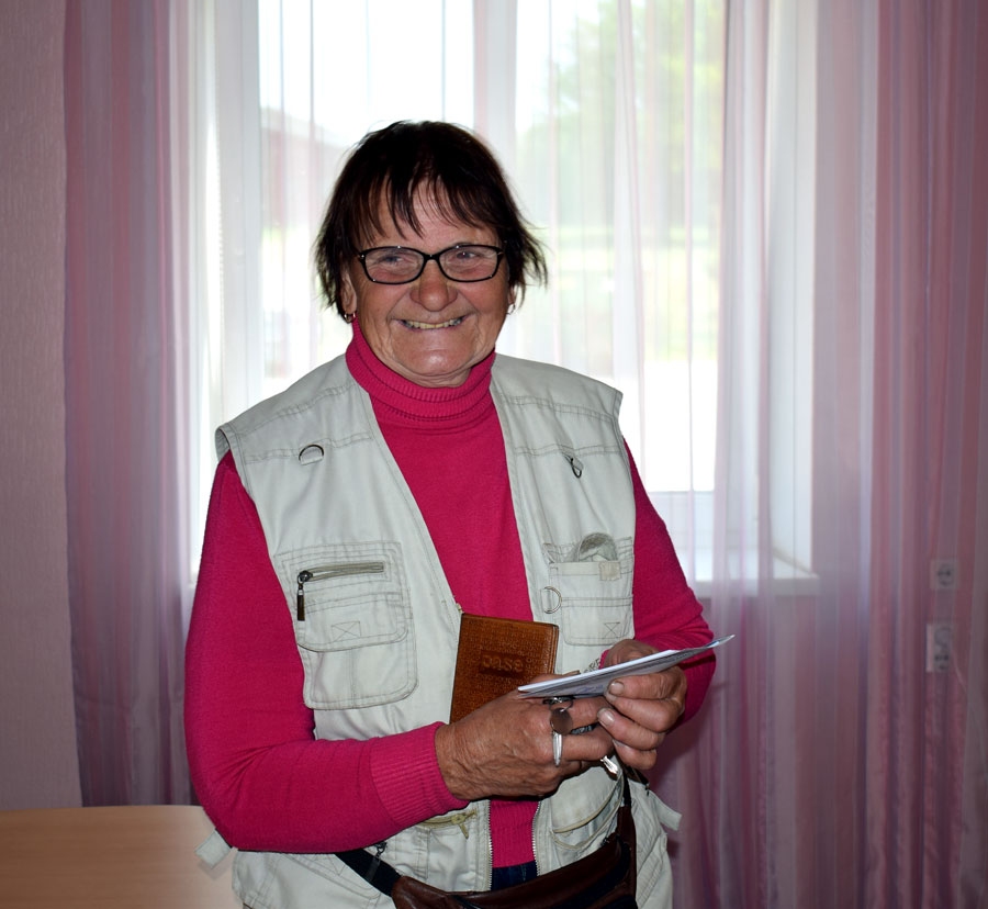 Ilgas Viņķeles selekcionēto īrisu izstāde šajā nedēļas nogalē aplūkojama Rundāles pils parka dārznieka mājā.