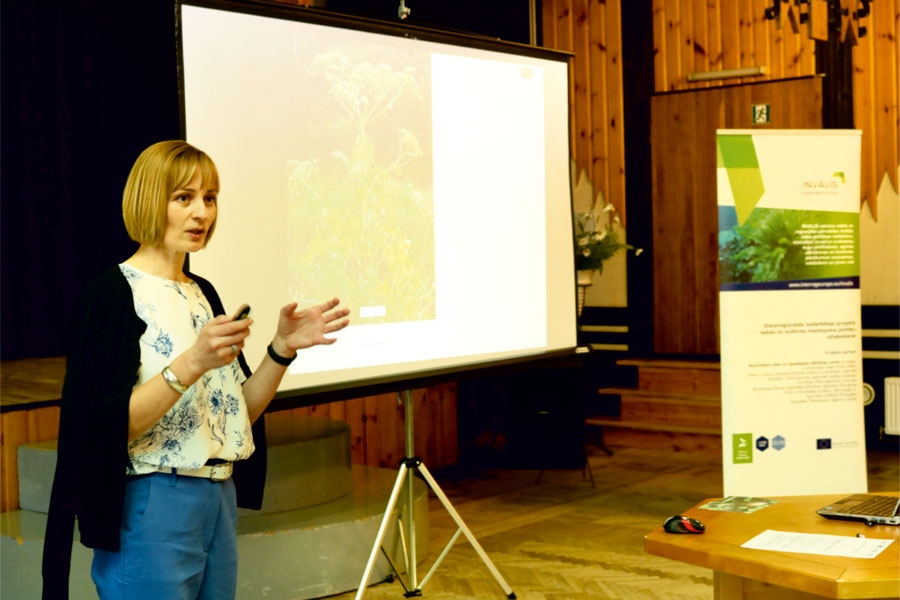 Santa Rutkovska, DAP pārstāve, iepazīstināja ar risinājumiem Spānijas kailgliemeža apkarošanā.
Autors: I. LUJĀNE, ZPR pārstāve