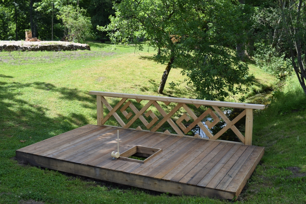 Bārbeles sēravota teritorijā tapusi 
Atjaunotā laipa pie Bārbeles sēravota.
Autors: Žanna Zālīte