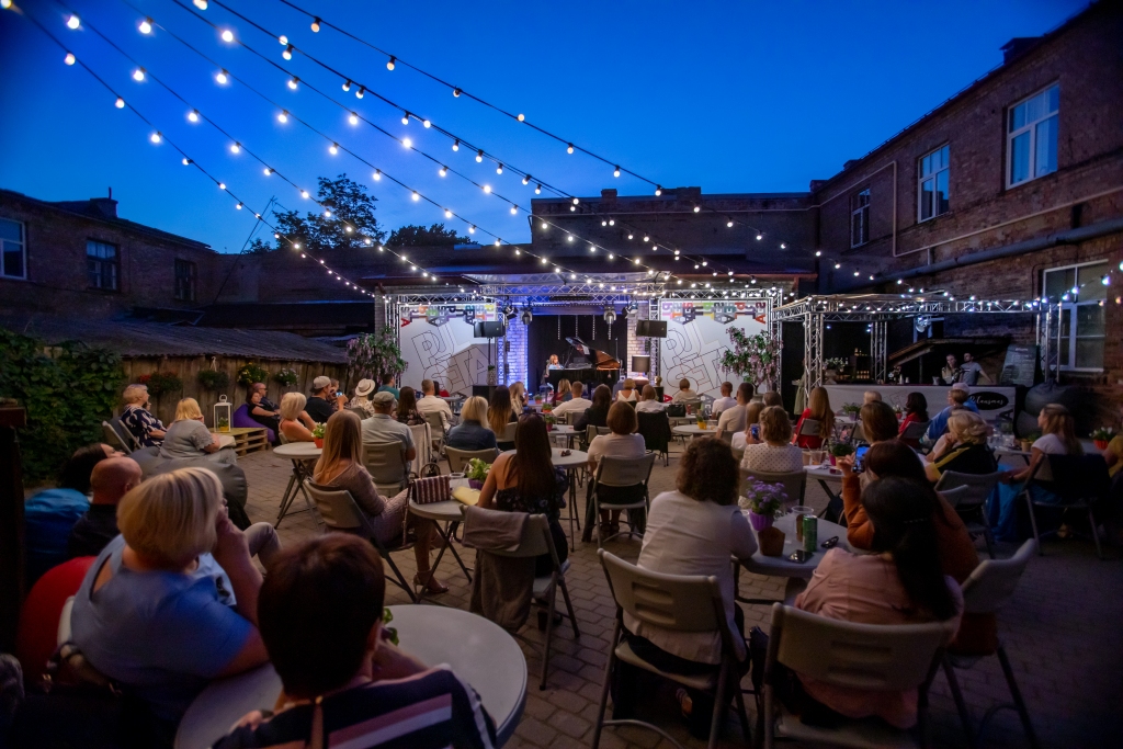 Autors: Ģirts Donerblics