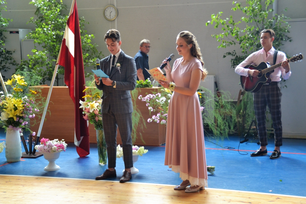 12.a klases izlaidumā 25.jūlijā.
Autors: Kaspars Kalējs