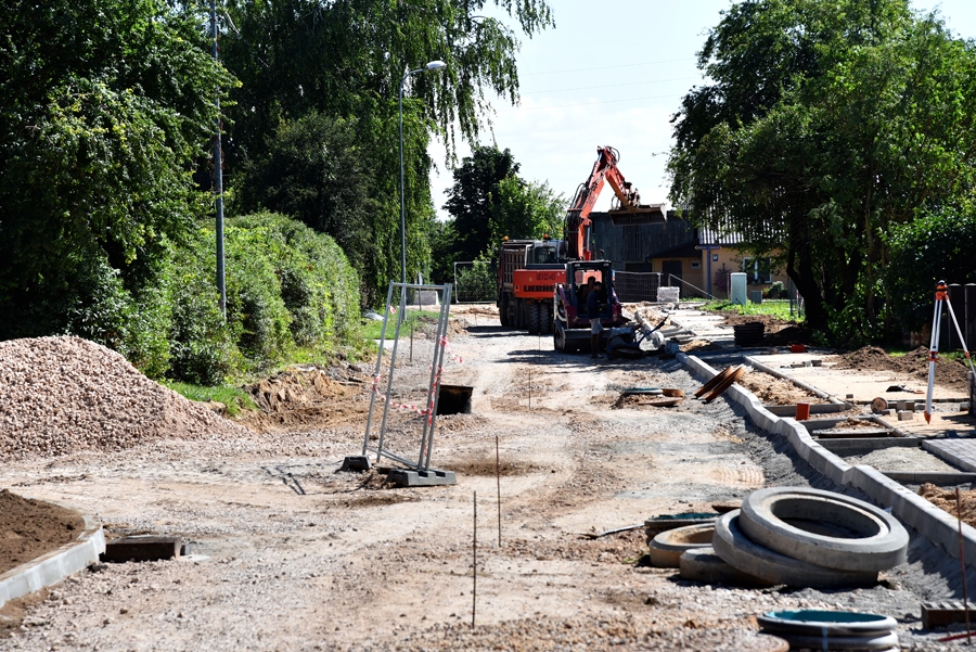 Lauku ielas posma pārbūve Iecavā palielinās skolēnu pārvietošanās drošību.
Autors: ULDIS VARNEVIČS