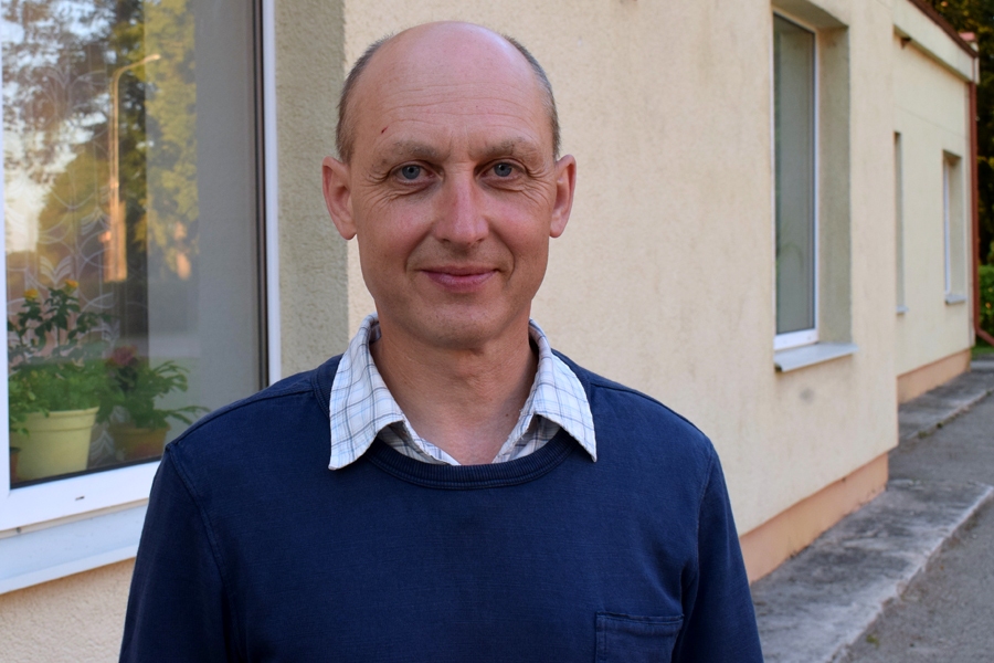 Ingus Pavinkšnis amatierteātri «Kurmene» vada otro gadu. Viņš ir arī Bārbeles tautas nama amatierteātra «Bārbelīši» režisors.
Autors: Žanna Zālīte