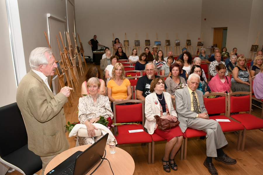 Imanta Lancmaņa aizraujošā lekcija ieinteresēja gan mākslas speciālistus, gan ar to nesaistītus klausītājus.
Autors: Ivars Bogdanovs