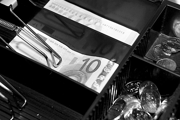 Autors: Dainis Ģelzis