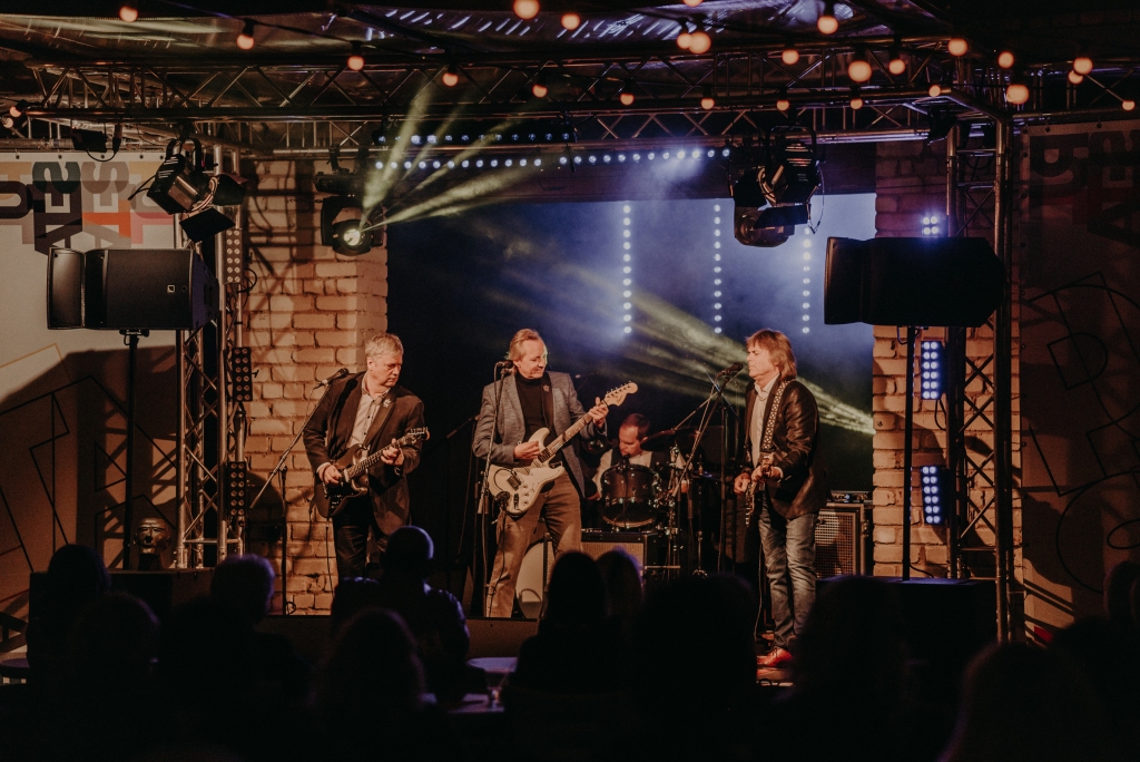 Autors: Elisone Kriščune