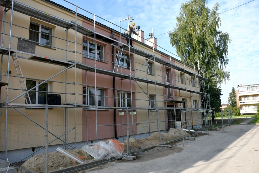 Līdz mēneša beigām renovācija Zaļajā ielā 13 Bauskā būs pabeigta.
Autors: Ivars Bogdanovs