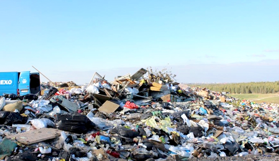 «Getliņos» atkritumu deportēšana ir dārga, jo te esot kūdras purvs.
Autors: getlini.lv