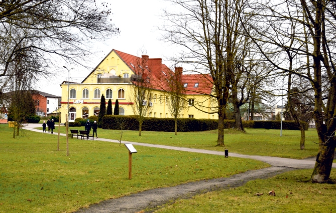 Karpa parka teritoriju nākotnē ļaus attīstīt no privātīpašnieka nopirktais zemesgabals, uzskata deputāti.
Autors: no «Bauskas Dzīves» arhīva.