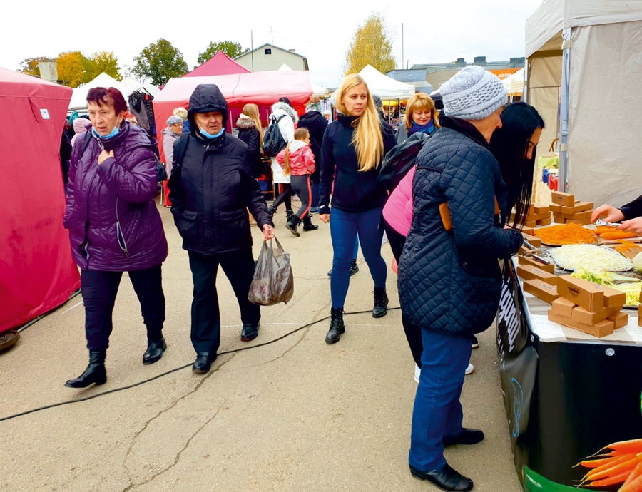 Bauzes tirgū 18. oktobrī.
Autors: Sandra Danosa