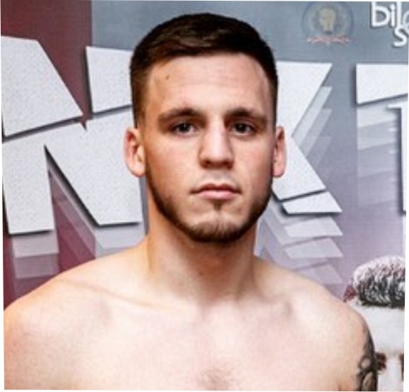 Emīls Špīss 31. oktobrī boksa mačā tiksies ar Ivanu Levicki.
Autors: no Instagram.com.