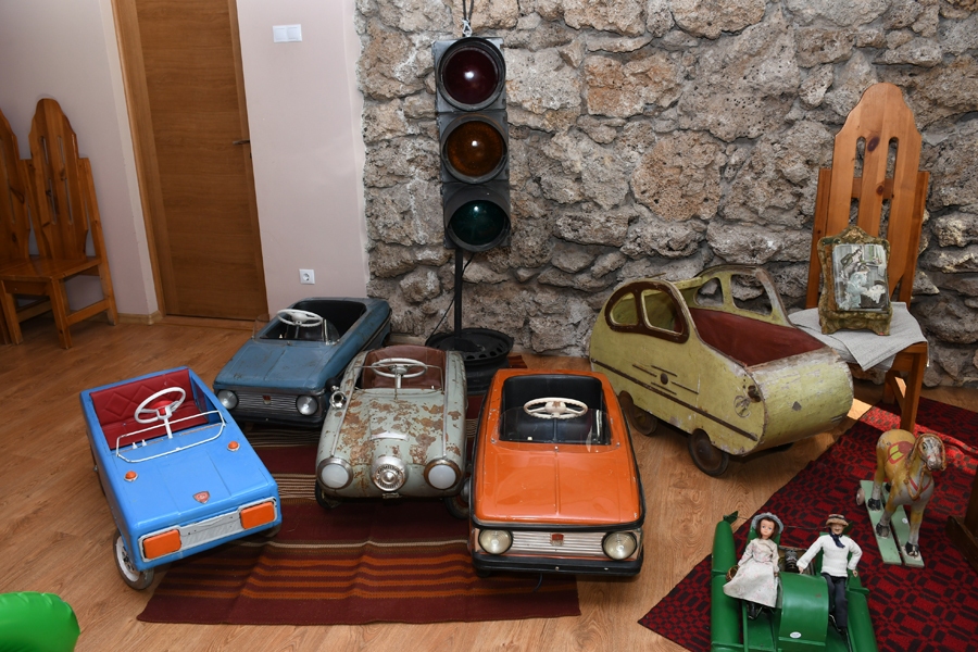 «Strēlnieku» centrā vēl ir apskatāma Jāņa Bites juniora vēsturisko rotaļlietu kolekcijas izstāde.
Autors: Ivars Bogdanovs