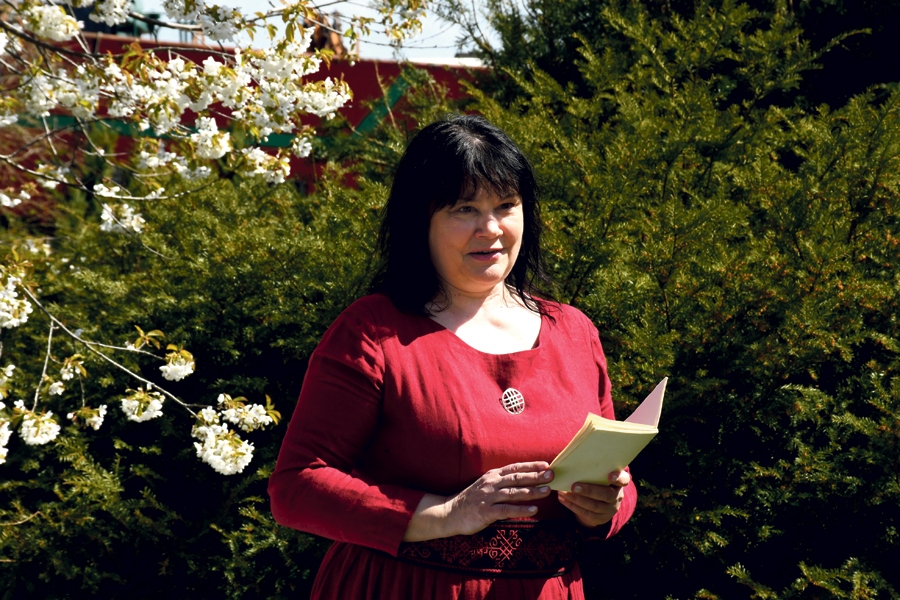 Lilita Lauskiniece 17. novembrī no Valsts prezidenta Egila Levita saņēma apsveikumu un pateicību par  Rundāles novada drāmas terapijas grupas darbību.
Autors: Ivars Bogdanovs