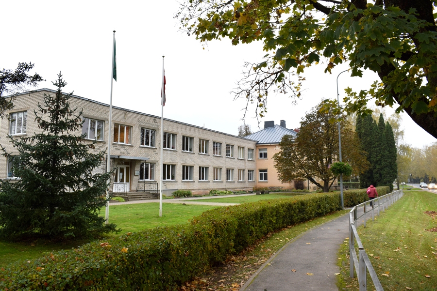 Vecumnieku vidusskolā no ceturtdienas visu klašu audzēkņi mācās attālināti.
Autors: no «Bauskas Dzīves» arhīva.