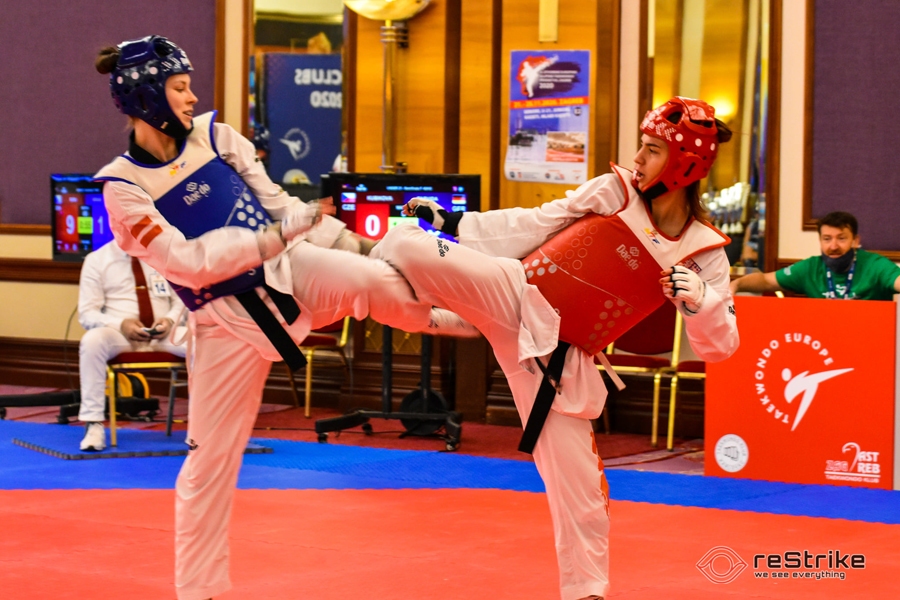 Jolantai Tarvidai (no kreisās) uzvara Eiropas klubu tekvondo čempionātā U21 vecuma grupā.
Autors: no linktr.ee.