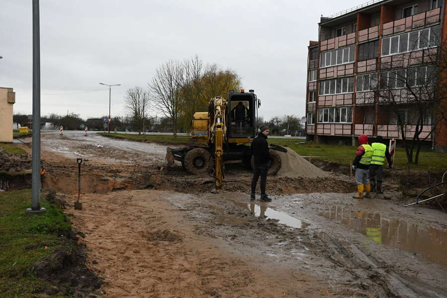 Liepu un Lauku ielas posmu pārbūvējamais garums ir 797 metri – ar asfalta segumu un ūdens un lietus kanalizācijas tīklu izbūvi.
Autors: Ivars Bogdanovs