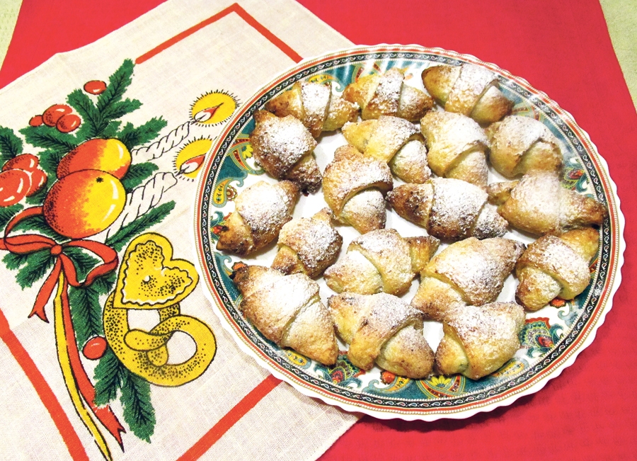 Pildīti biezpiena mīklas radziņi «Pārsteigums»
Autors: Brigita Skaistkalne