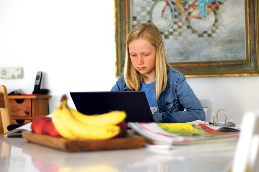 Šogad audzēkņi ilgstoši mācās attālināti, un tas nav iespējams bez kvalitatīvas datortehnikas.
Autors: pixabay.com.