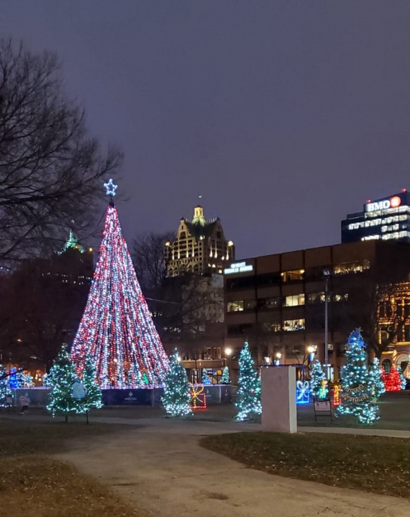 Milvoki Ziemassvētku laika spozmē.
Autors: no personiskā arhīva.