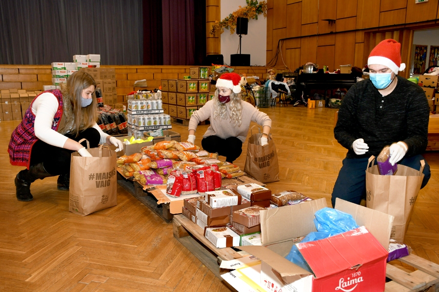 Biedrība «Laiks jauniešiem» īsteno labdarības maratonu «Roku rokā».
Autors: Ivars Bogdanovs