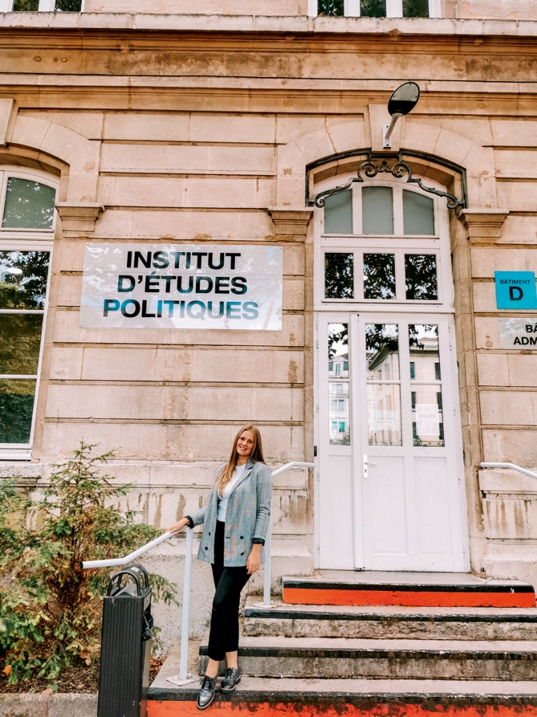 Eva Ķeruže pirmajā mācību dienā Lionā, «Sciences Po» universitātē.
Autors: no personiskā albuma.