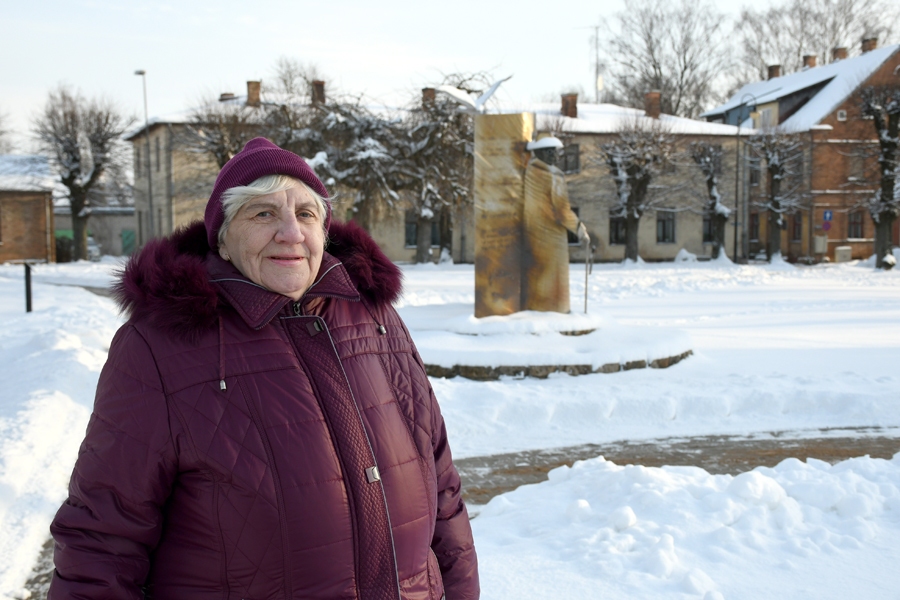 Jaņīnai TarabukInai ļoti patīk pakavēties Saules dārzā, kas turpat līdzās dzīvesvietai Bauskas vecpilsētā.
Autors: Ivars Bogadanovs
