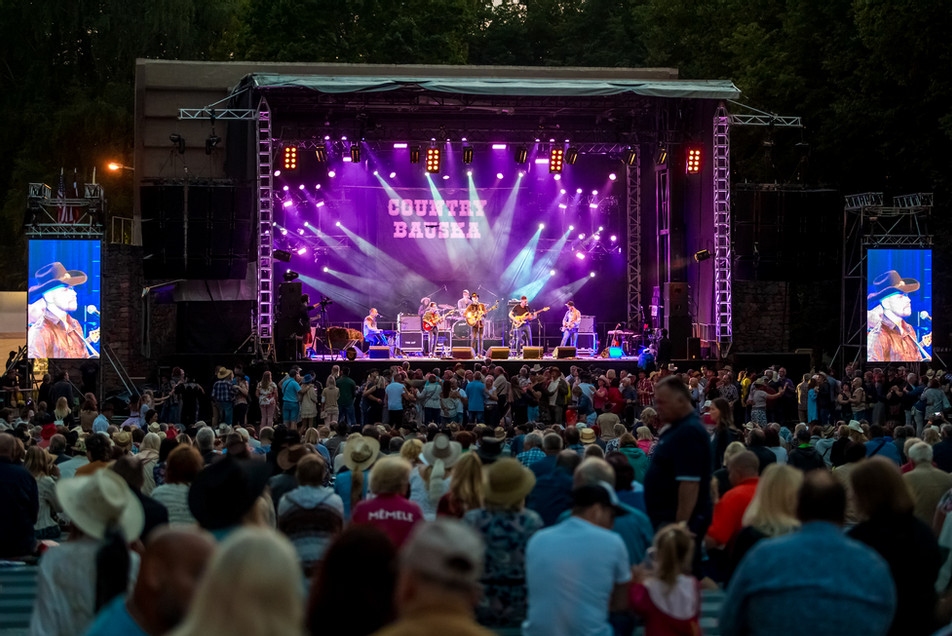 Autors: www.countrybauskafestival.lv