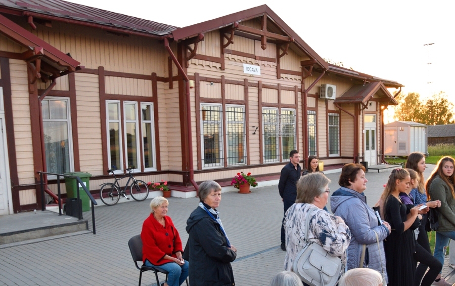 Iecavas dzelzceļa stacijas ēka, 2018. gada septembris.
Autors: no 