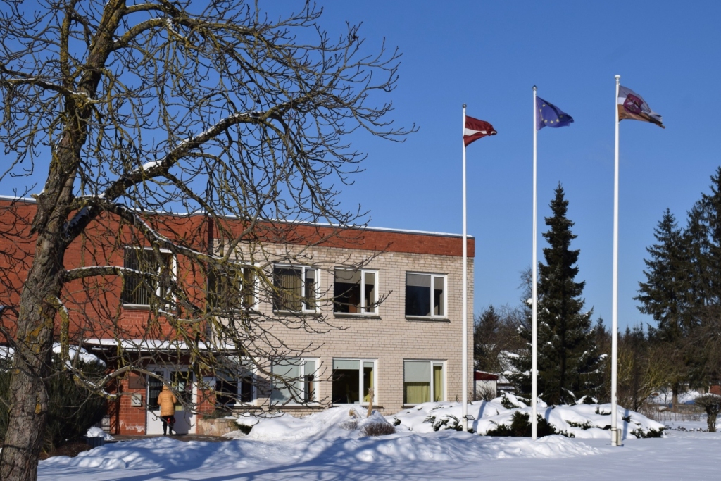 Vecumnieku novada domes un pagastu pārvalžu telpas ir slēgtas, pieņemšana notiek tikai pēc iepriekšēja pieraksta.
Autors: Žanna Zālīte