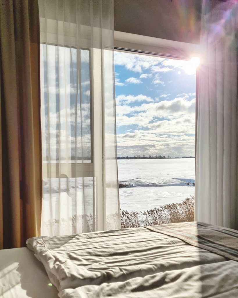 Autors: No atpūtas kompleksa «Miķelis» albuma.