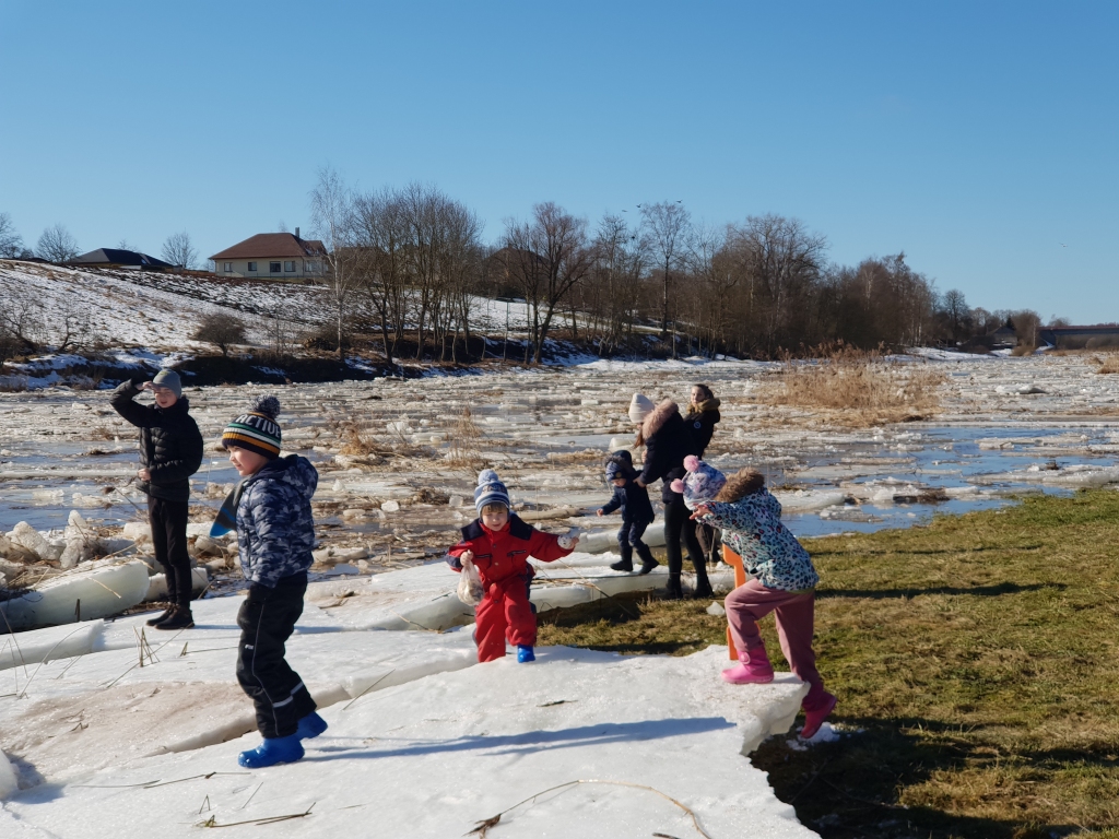 Autors: www.bauskasdzive.lv