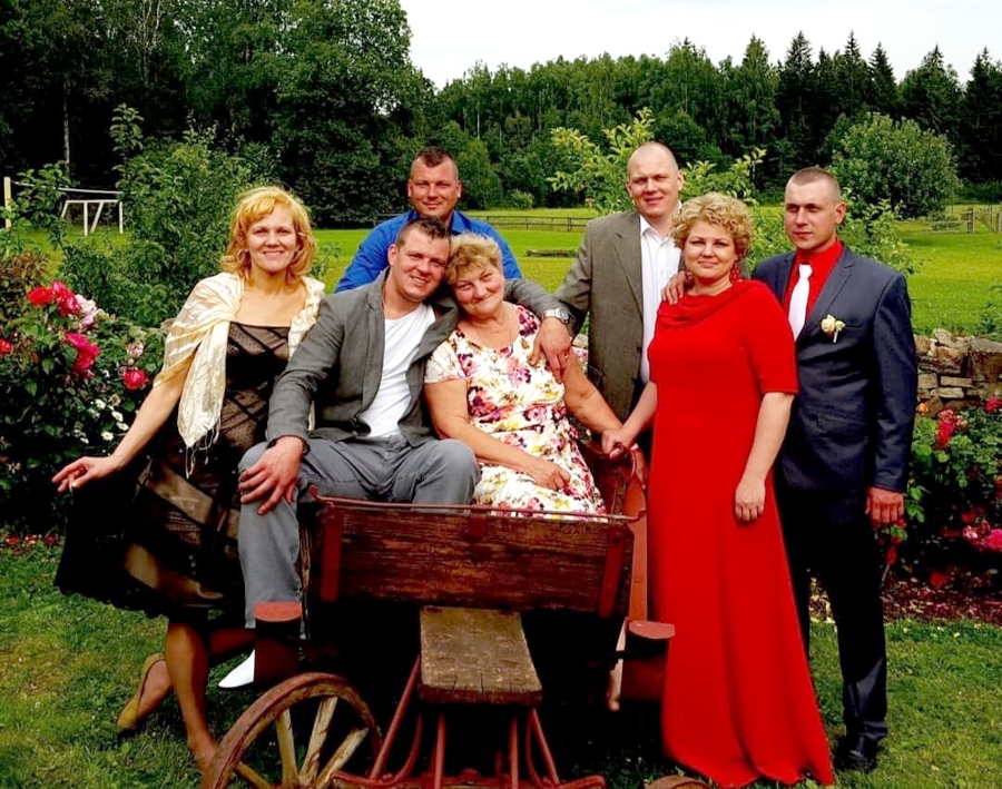 Jubilāre – savu lolojumu ieskauta 2015. gadā.
Autors: no ģimenes arhīva.