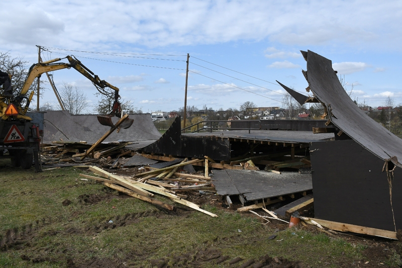 Nekustamais  īpašums Bauskā, Bērzkalnu ielā 53 uz kura atradās skeitparks ir Zemkopības ministrijas īpašums.
Autors: Ivars Bogdanovs