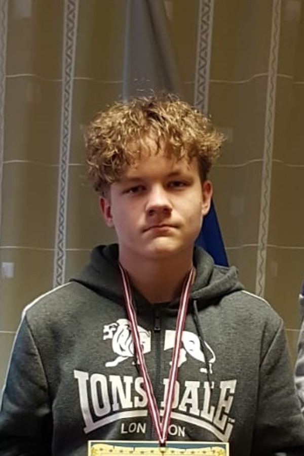 Leo Jonikāns Latvijas Skolu skolēnu šaha olimpiādes reģionālajā finālā Zemgalē izcīnīja trešo vietu.
Autors: INGA BERNĀTE