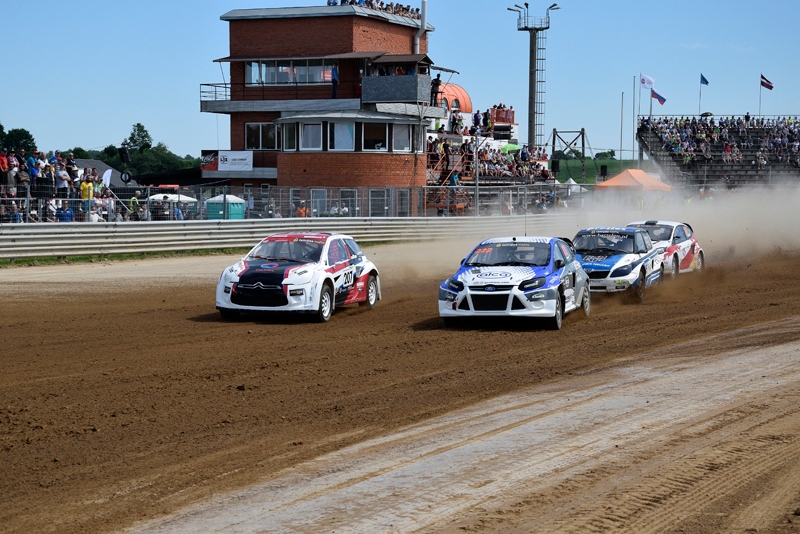 Autokrosa čempionāta Bauskas posms iepriekš ik gadu pulcējis lielu dalībnieku un skatītāju skaitu.
Autors: no «Bauskas Dzīves» arhīva.